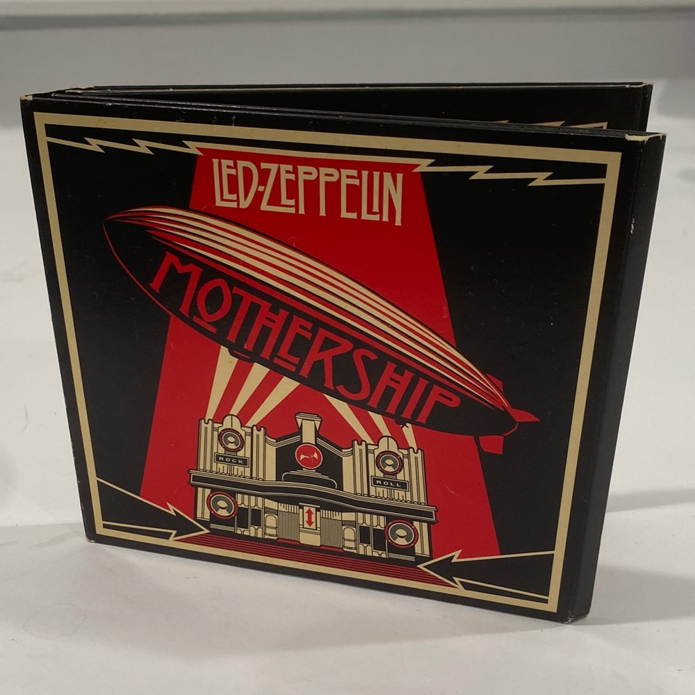 Led Zeppelin Mothership CD Box Set CD 1 & CD 2 Includes Photo History Booklet